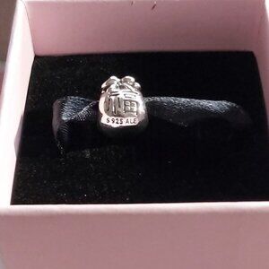 Auth Pandora *Retired* Sterling Good Fortune Chinese Money Bag Hong Bao 790990